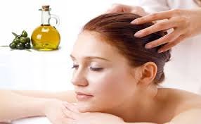 Head massage for woman